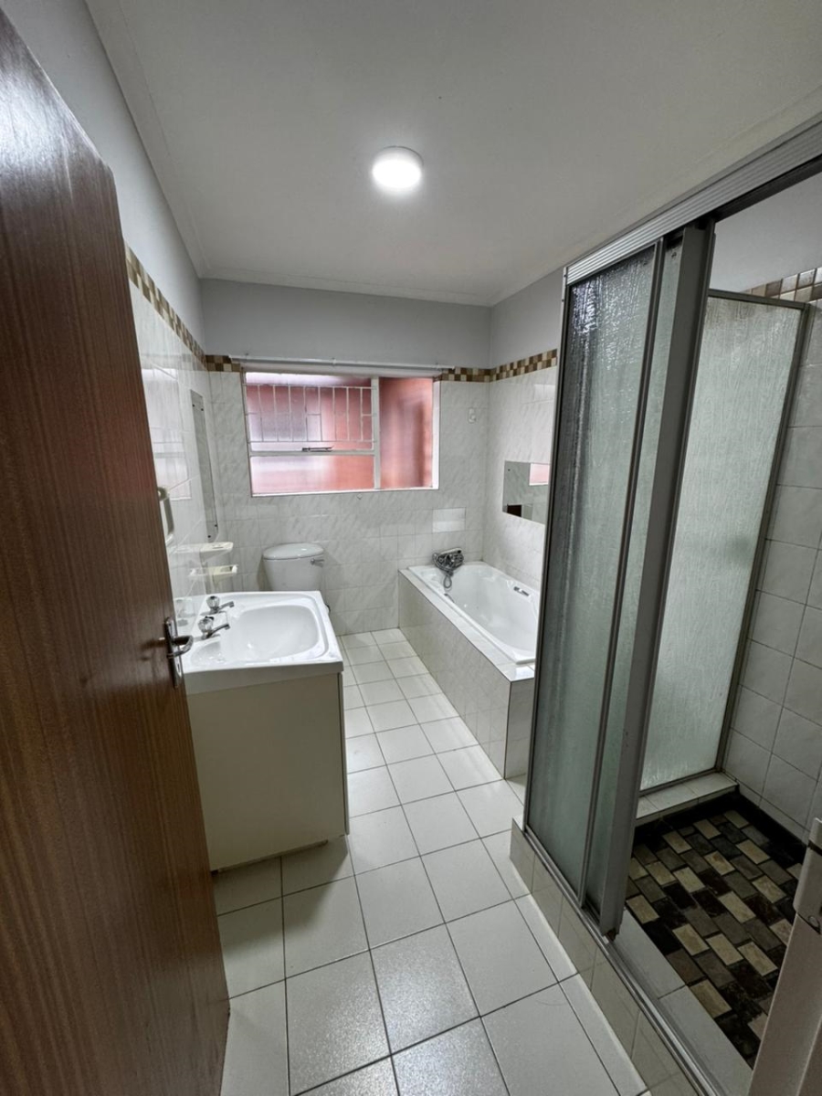 To Let 4 Bedroom Property for Rent in La Provance Free State